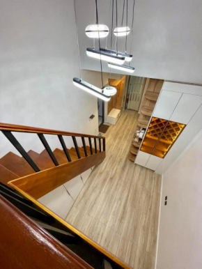 Cozy Central Maisonette in UB